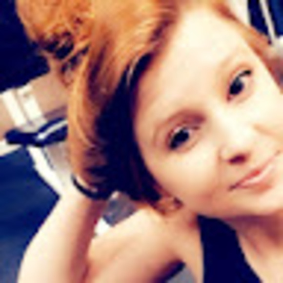 Meet your Posher, Alexis - Picture 1 of 1